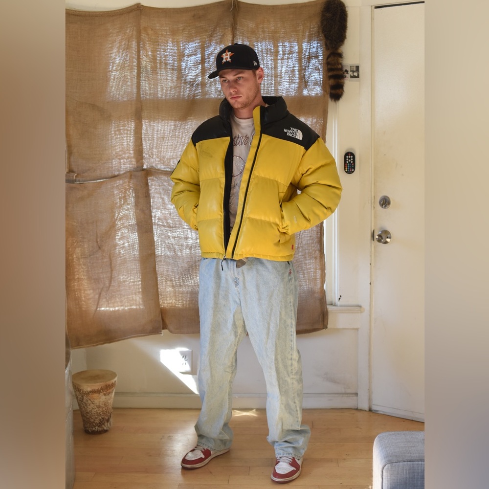 Genuine north face / supreme nuptse 700 ( yellow leather )